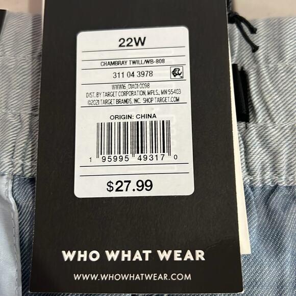 NWT who what wear Chambray twill blue ruffle edges cotton shorts size 22W - Picture 7 of 7
